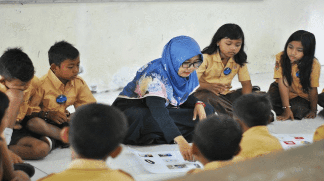 peran guru sebagai fasilitor belajar