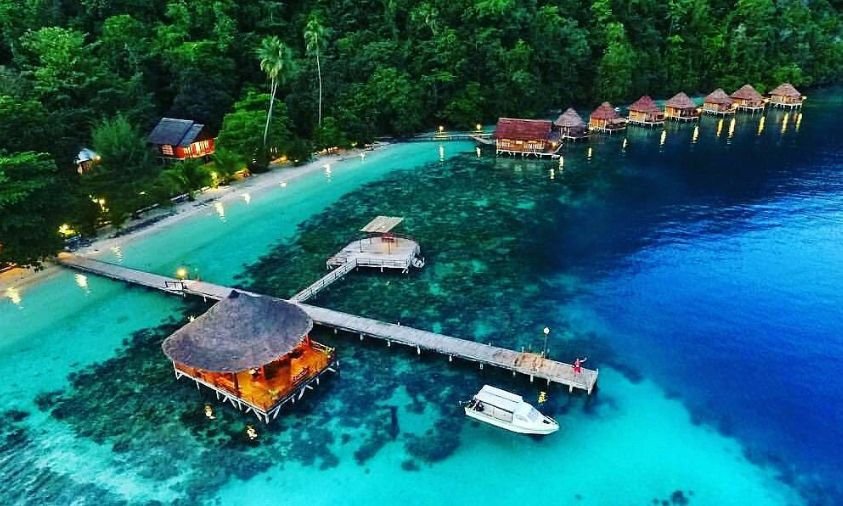 Pantai Ora – Maluku
