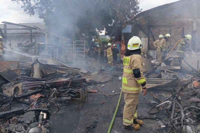 kebakaran kontrakan di jakarta selatan